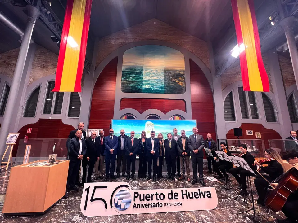 Exposicion Monumento a Colon en el Puerto