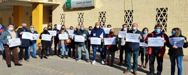 Concentración en el centro de salud del Molino en Huelva