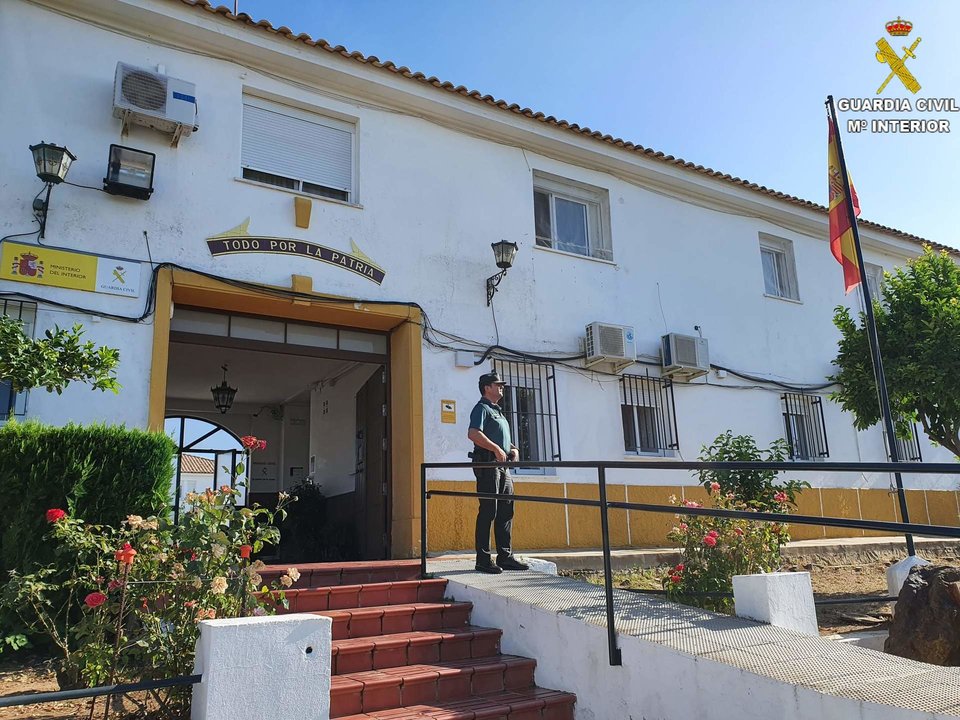 Cuartel de la Benemérita en Valverde