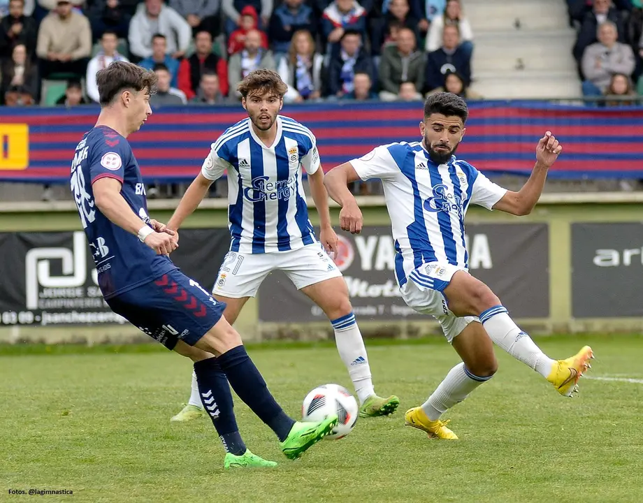 La defensa del Recreativo tapó todos los ataques de la Segoviana.