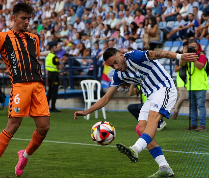 El Recre se estrella con el Antequera.