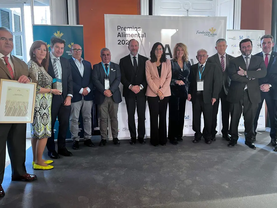 Foto de familia de los Premiados