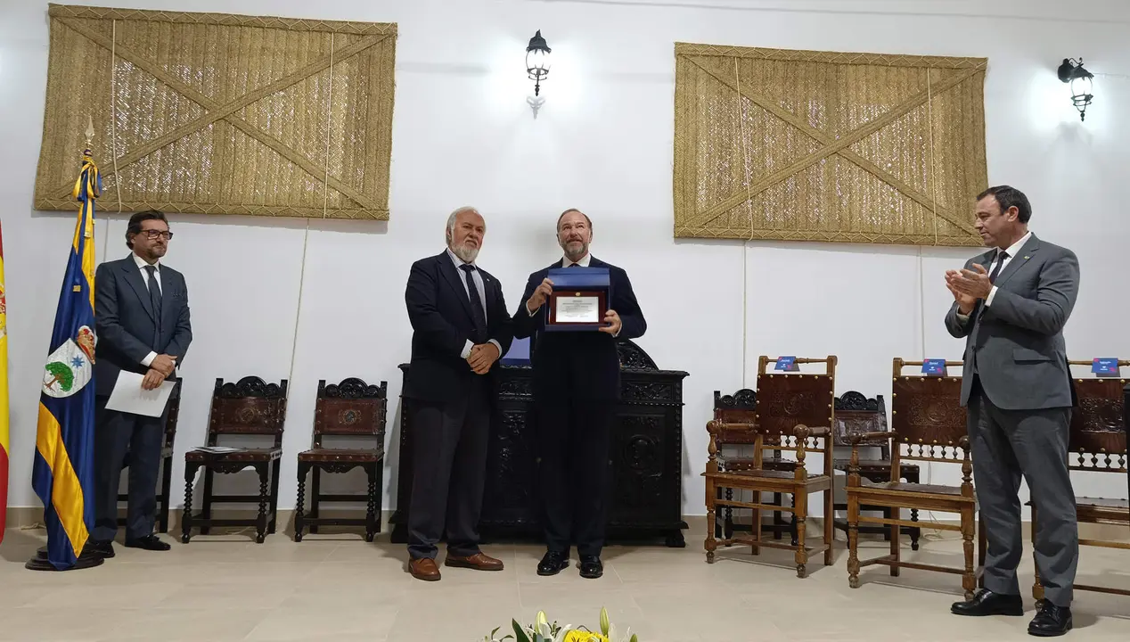 90 aniversario DOP Condado de Huelva, entrega del reconocimiento a José Luis García Palacios