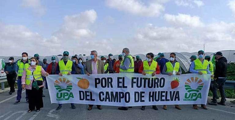 UPA-Huelva en una de sus reclamaciones