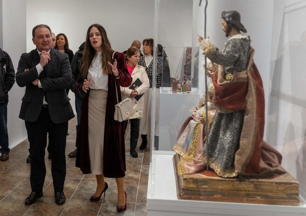 El arte del Belén, última exposición del año, inaugurada por el presidente