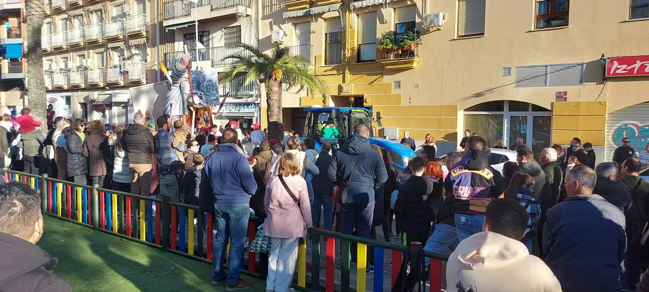 La carroza de La Palmera sorprendió gratamente a los onubenses