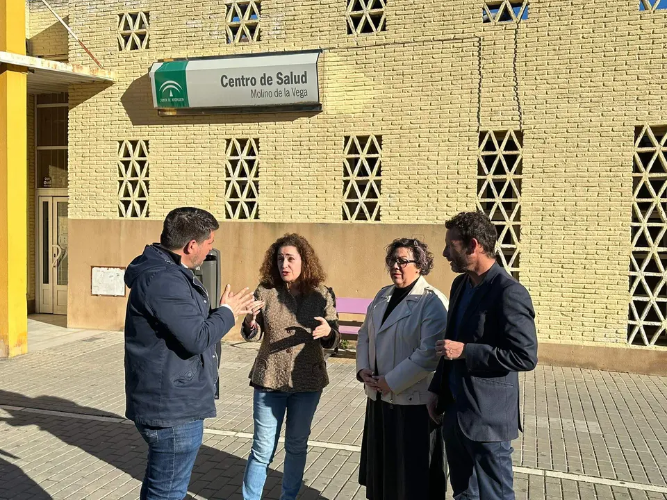 Visita de Nieto al centro de salud del Molino