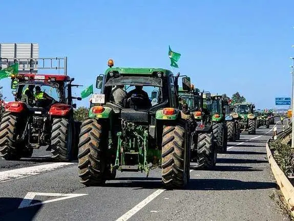 Tractorada en la frontera lusa