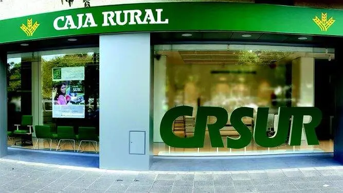 240206. Una de las modernas oficinas de Caja Rural del Sur