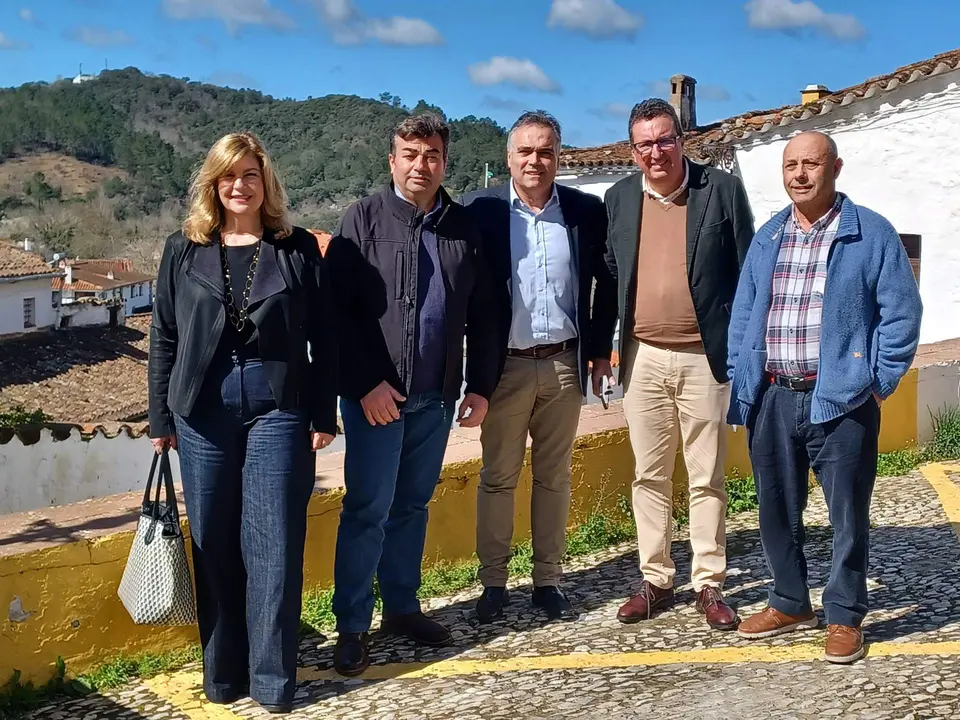 Centeno, Antonio Plaza, García Félix, Manuel Andrés González y el concejal serrano Francisco Rastrojo, hoy en La Nava