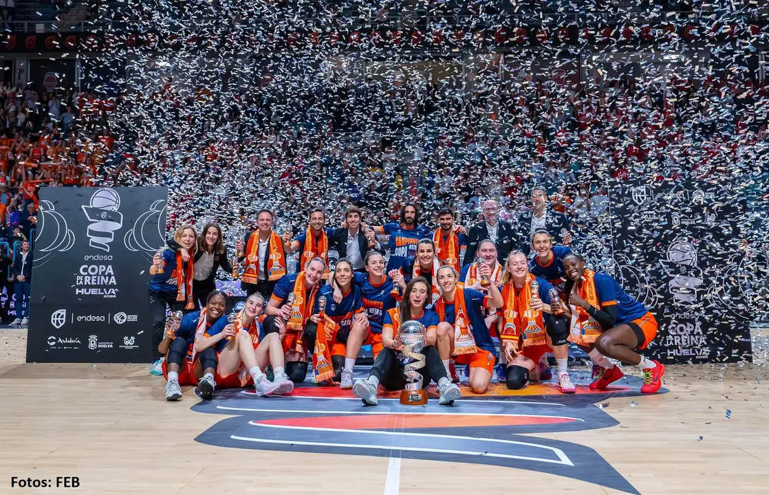 Las nuevas Campeonas de la Copa de la Reina.