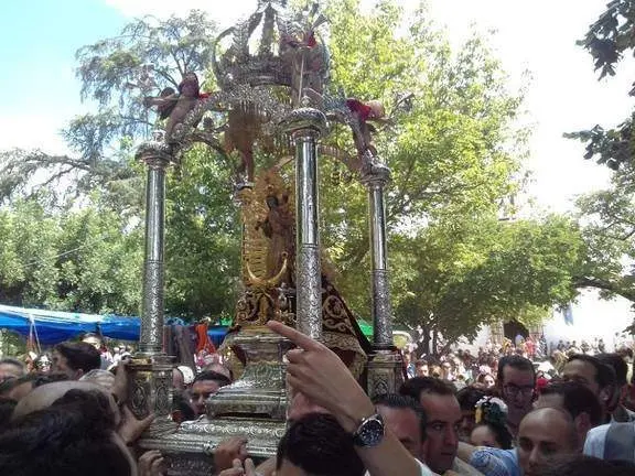 Romería en honor de la Reina de los Ángeles en Alájar