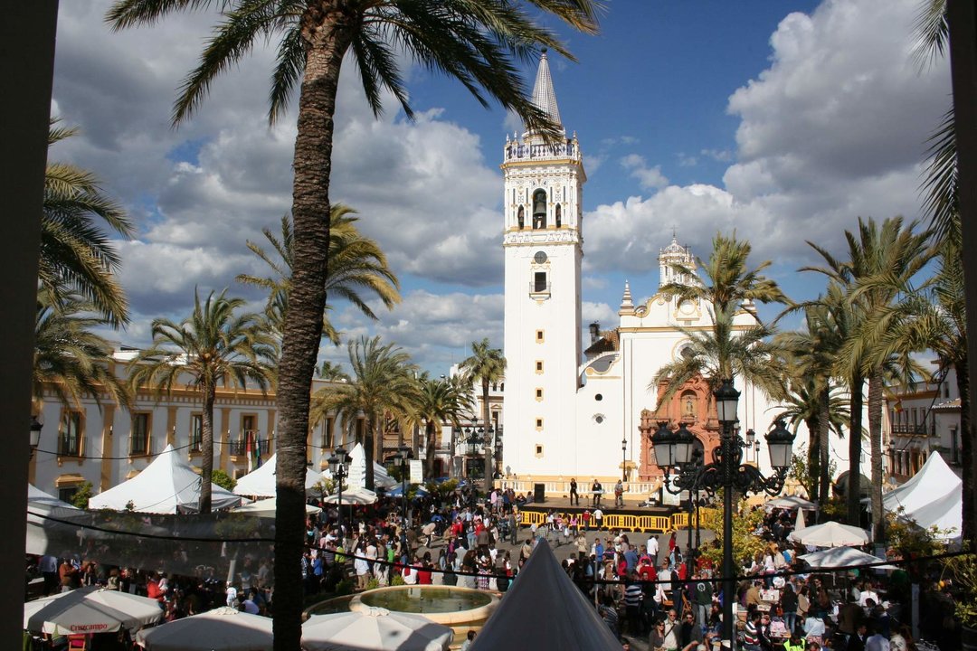 La plaza de España un entorno emblemático para celebrar este muestra