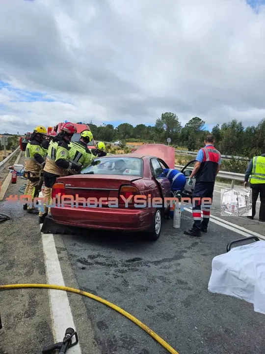 Urgencias en el lugar del accidente (Foto: DCCU Móvil)