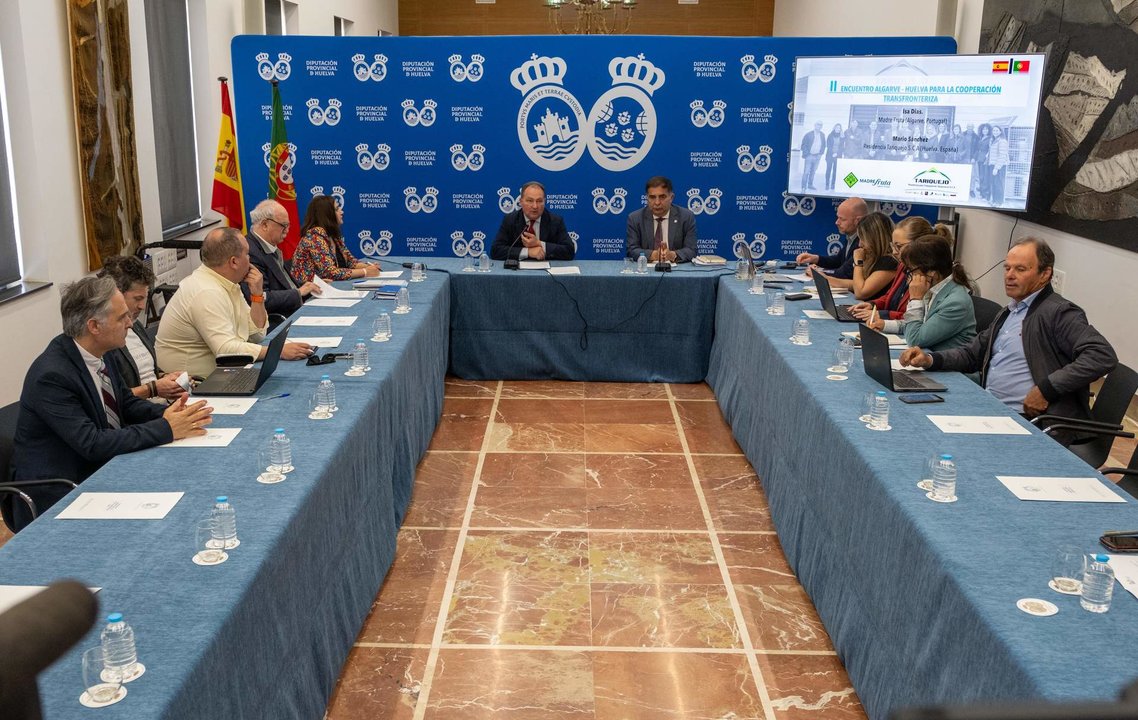 Encuentro de cooperación en la Diputación de Huelva