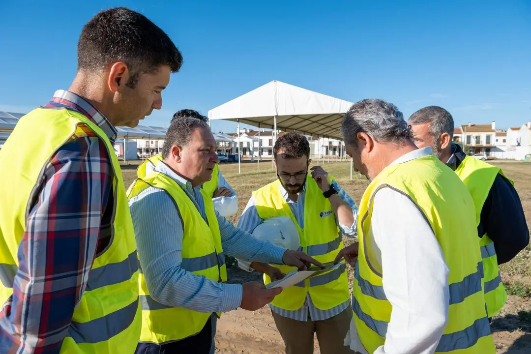 Toscano y Cayuela, en su visita a los caminos rocieros