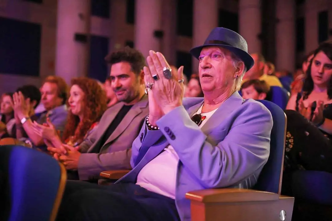 ¡La Moni', en el estreno de su documental