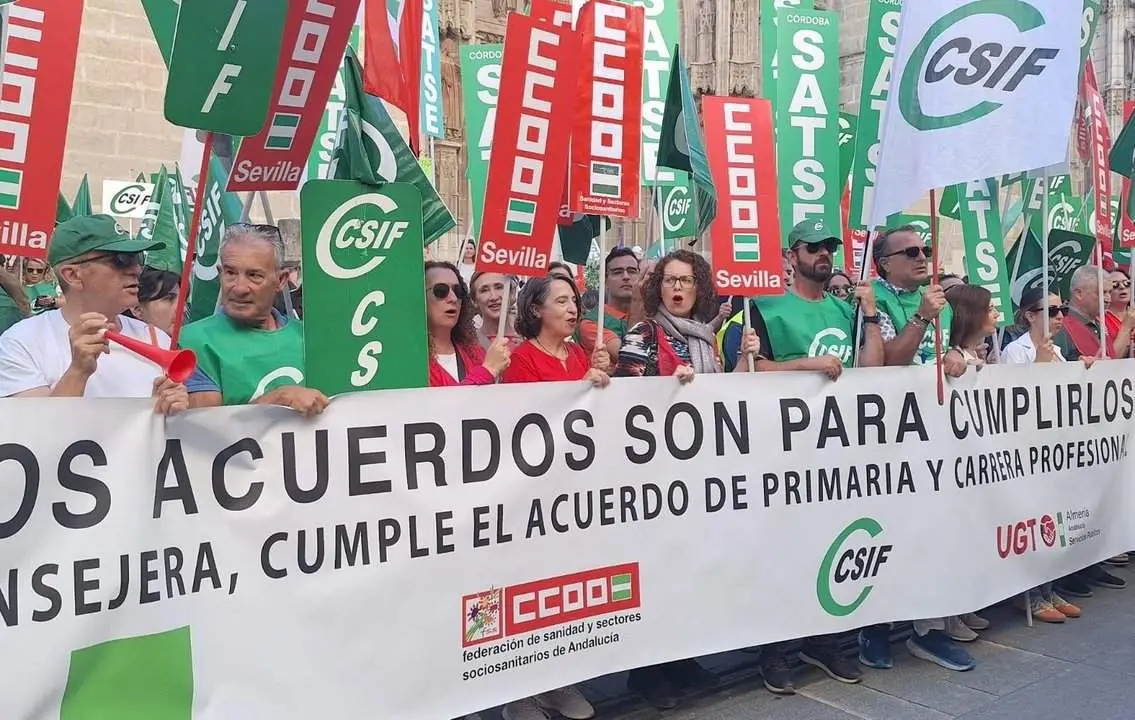 Concentración sindical en vísperas de la huelga