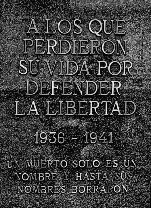 Recuerdo de las víctimas. (Foro: Rosa Bustillo)