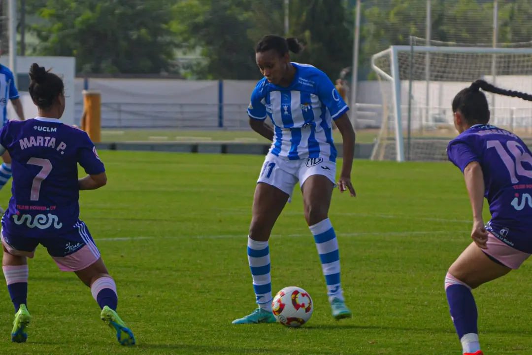 Lance del partido entre el Sporting de Huelva y el Albacete.