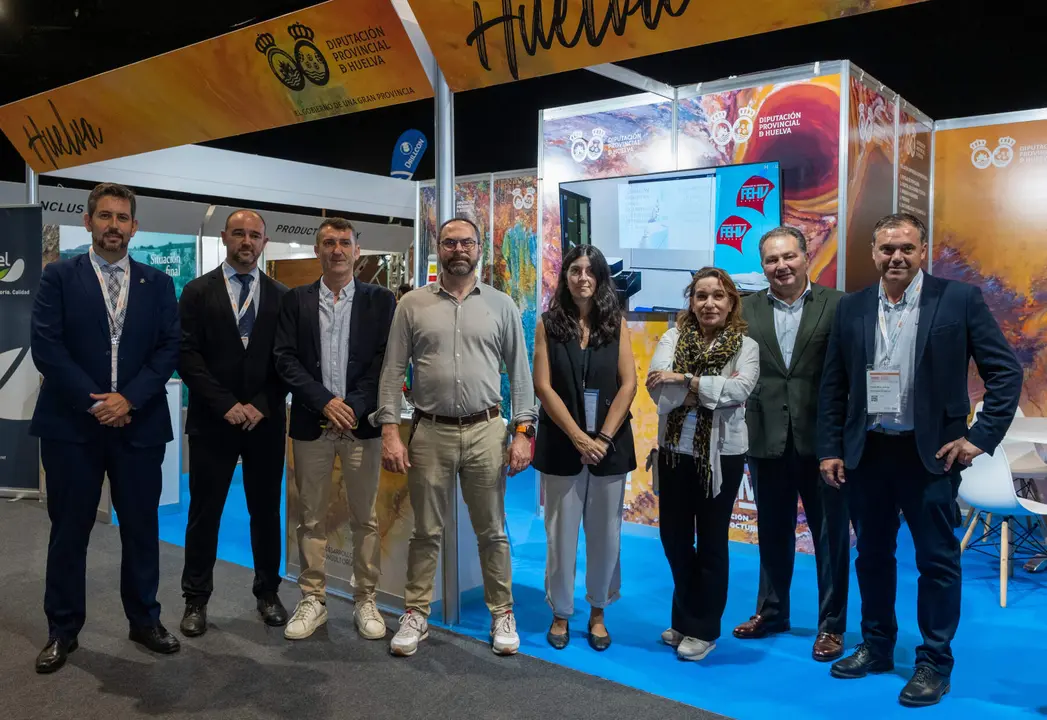 Visita de Toscano al MMH
