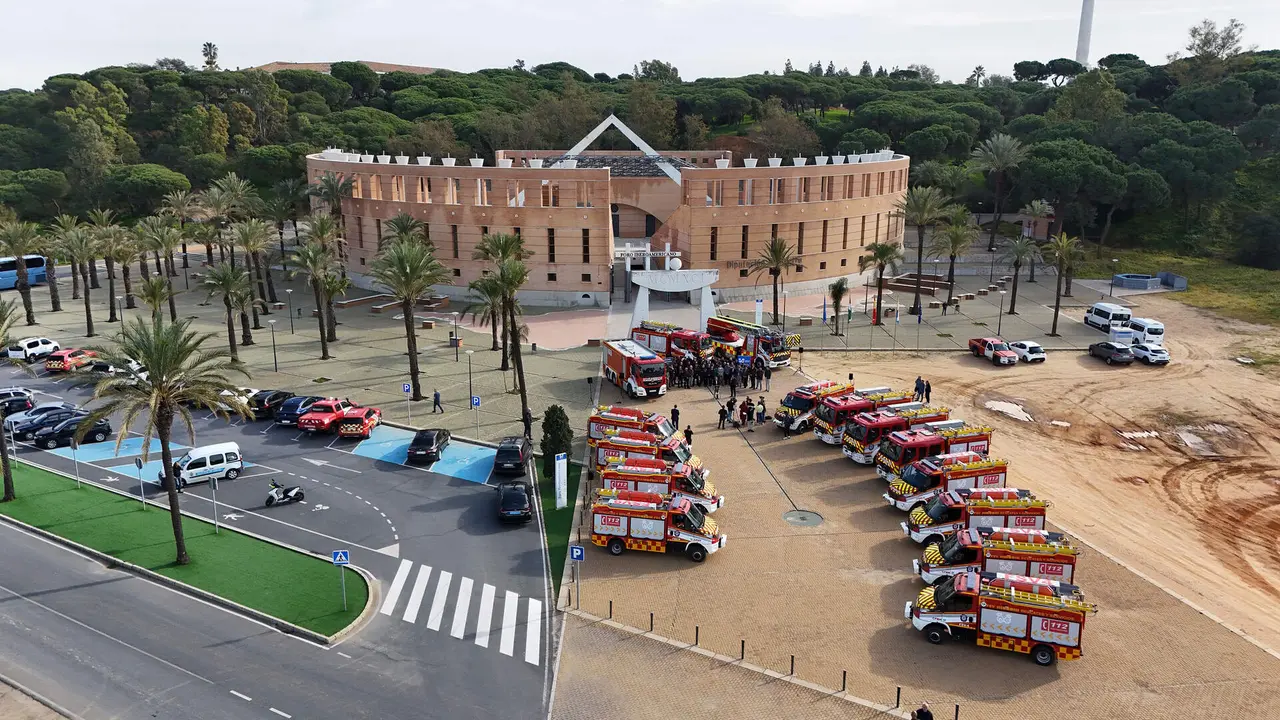 Presentación de los vehículos en el Foro