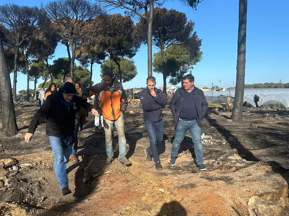 Visita al campamento de Lucena