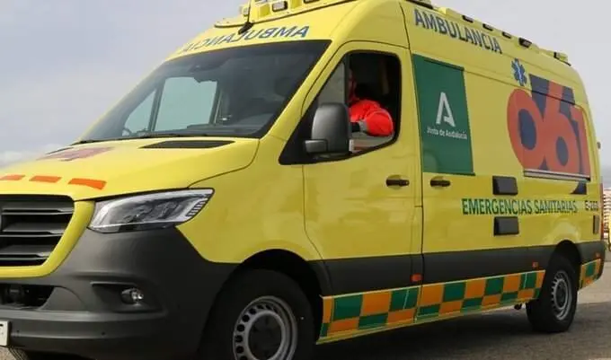 Efectivos de Emergencias, que nada pudieron hacer por la trabajadora
