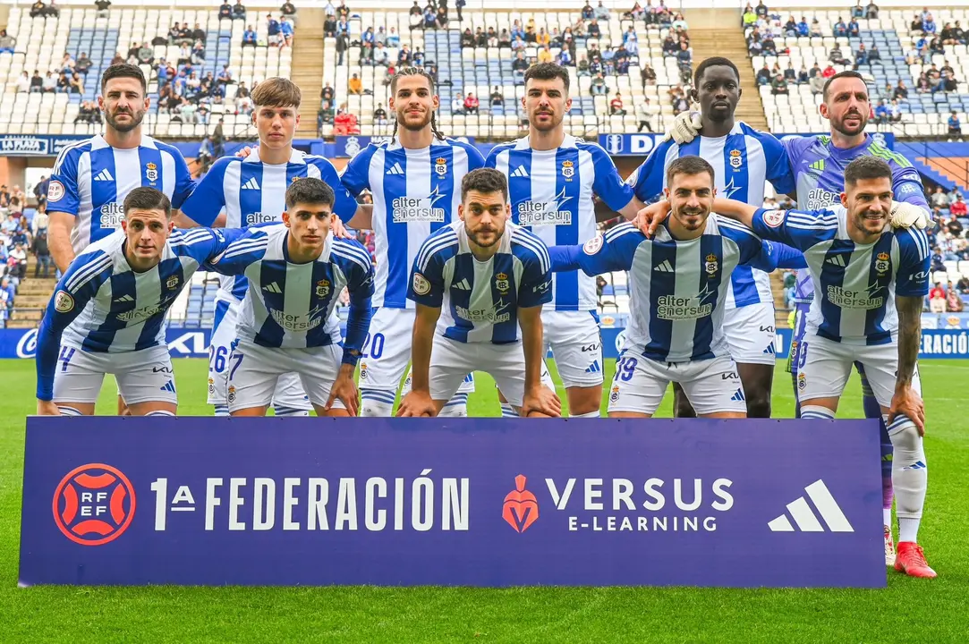 El once del Recre ante el Antequera.