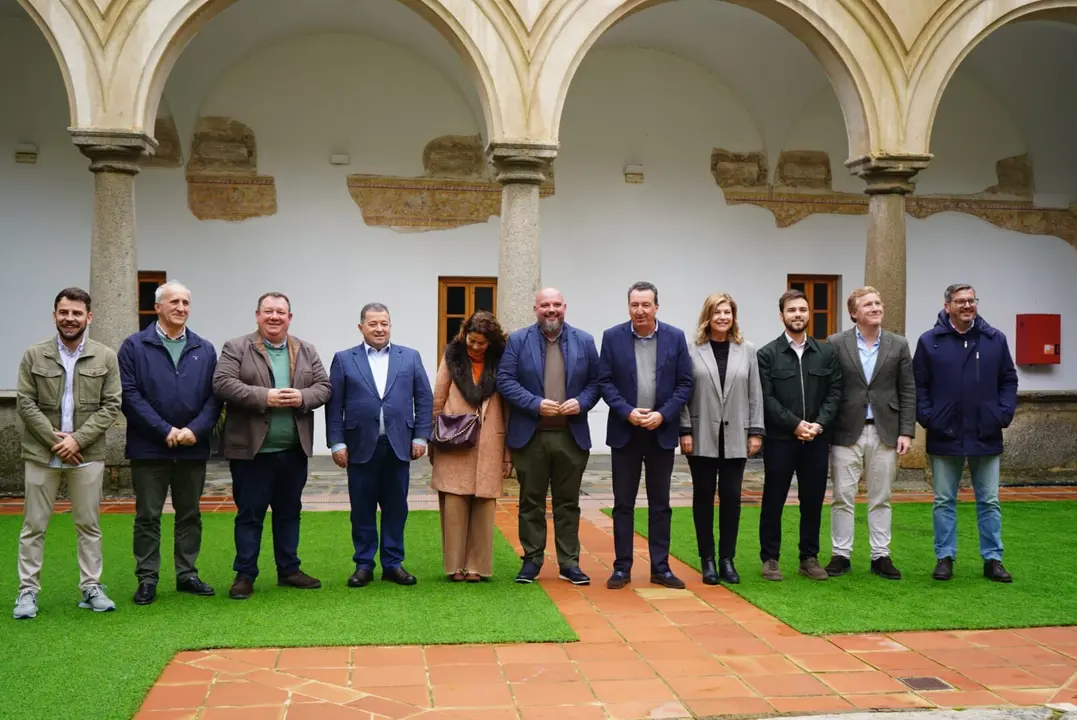 Foto de familia popular hoy en Fregenal de la Sierra