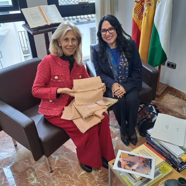 Visita de la Embajadora de Guatemala