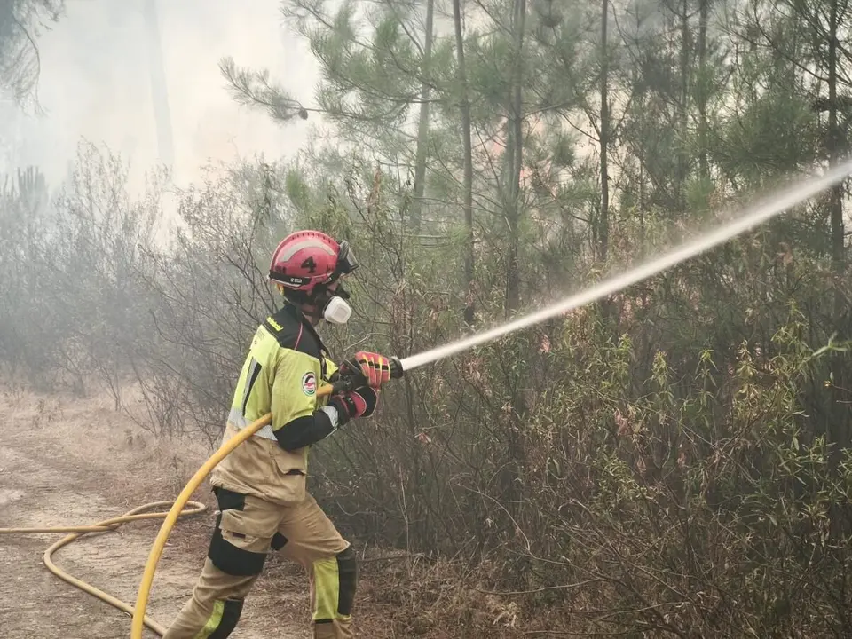 Incendio en Aroche / Fotografía: Diputación de Huelva