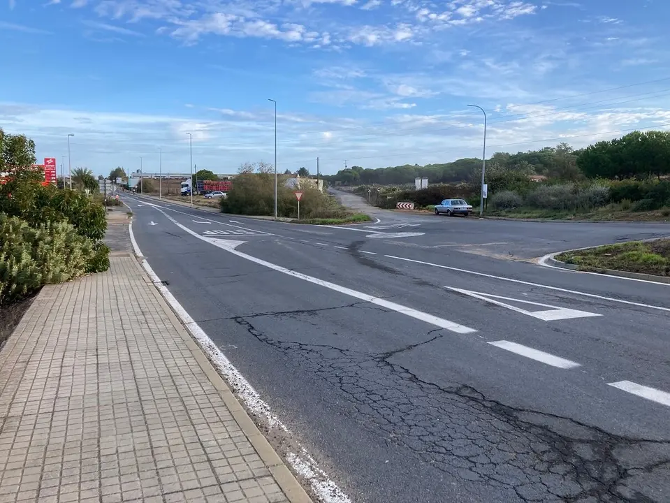 Lugar donde irá ubicada la nueva glorieta en Villablanca / Fotografía: Junta de Andalucía.