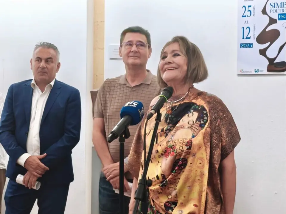 Momento de la presentación de la exposición / Fotografía: Ayuntamiento de Isla Cristina.