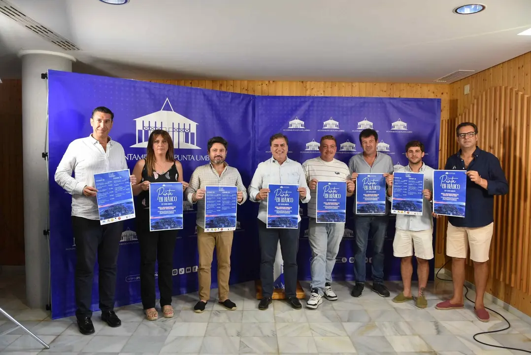 Presentación de 'De Punta en Blanco' / Fotografía: Ayuntamiento de Punta Umbría.
