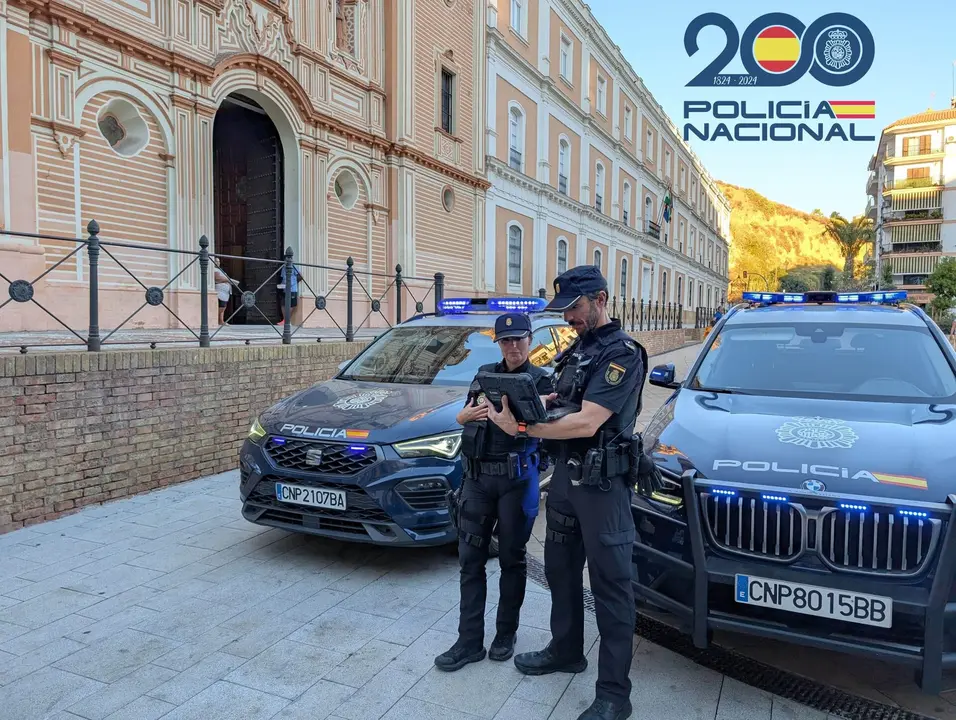 Agentes de la Policía Nacional.