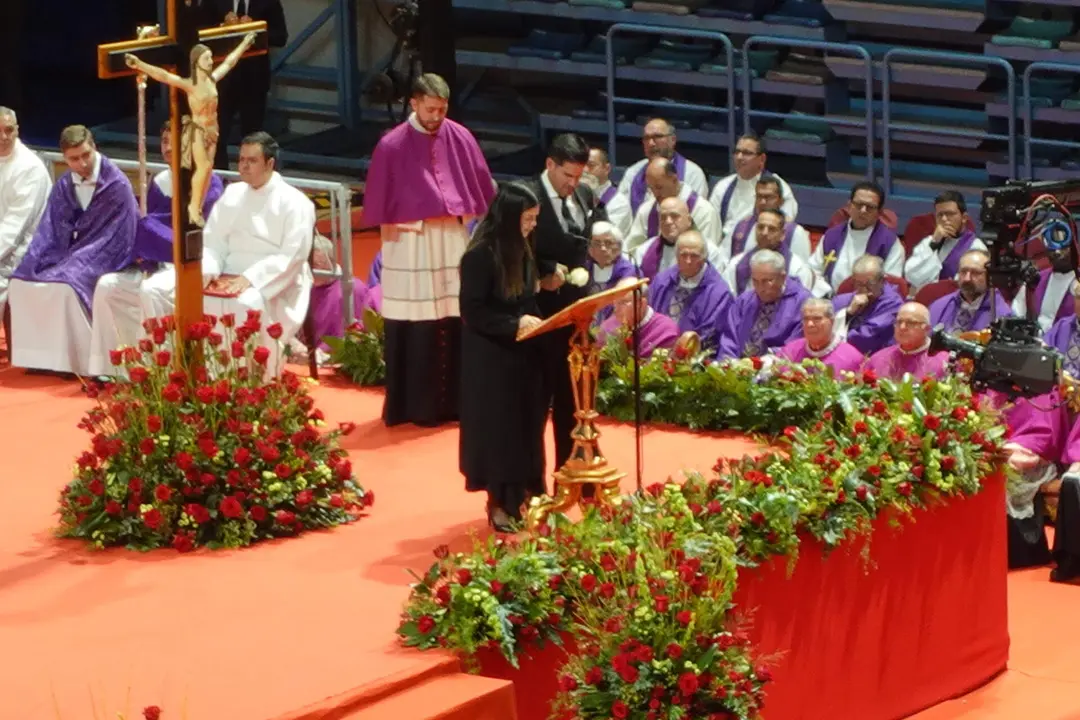 Momento del discurso de Liliana S&aacute;enz.