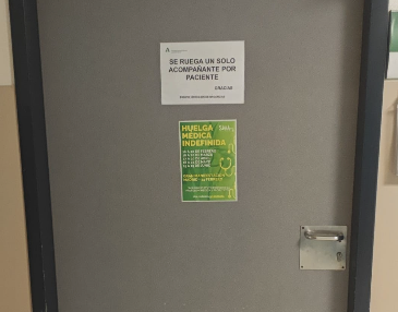 Consultas vac&iacute;as por la huelga.