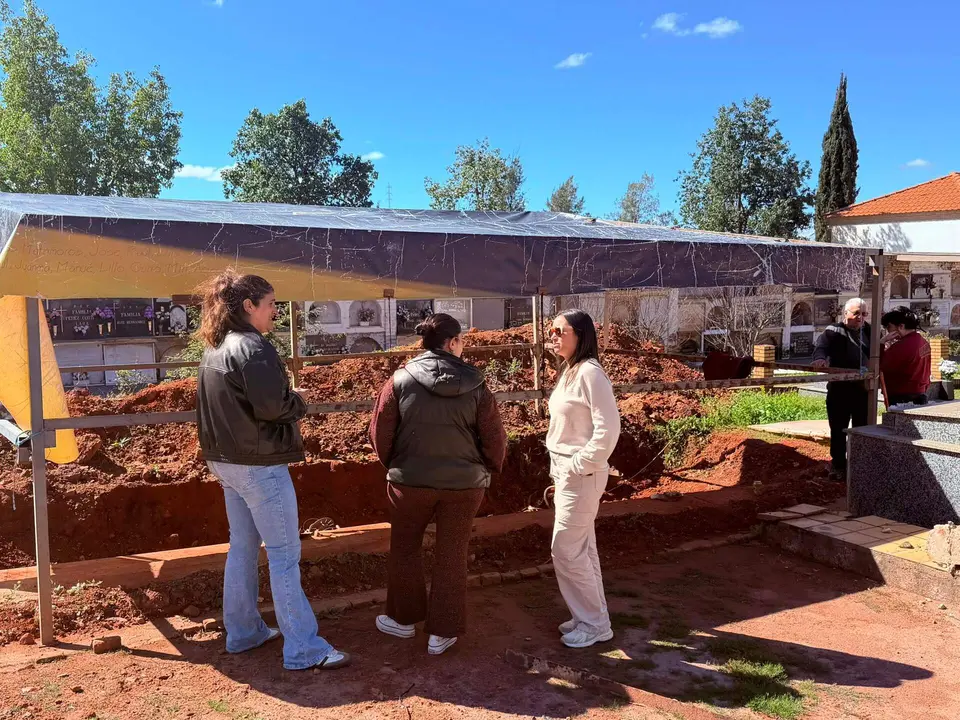 Comienzan en Riotinto las exhumaciones de dos nuevas fosas con unas 40 v&iacute;ctimas del franquismo