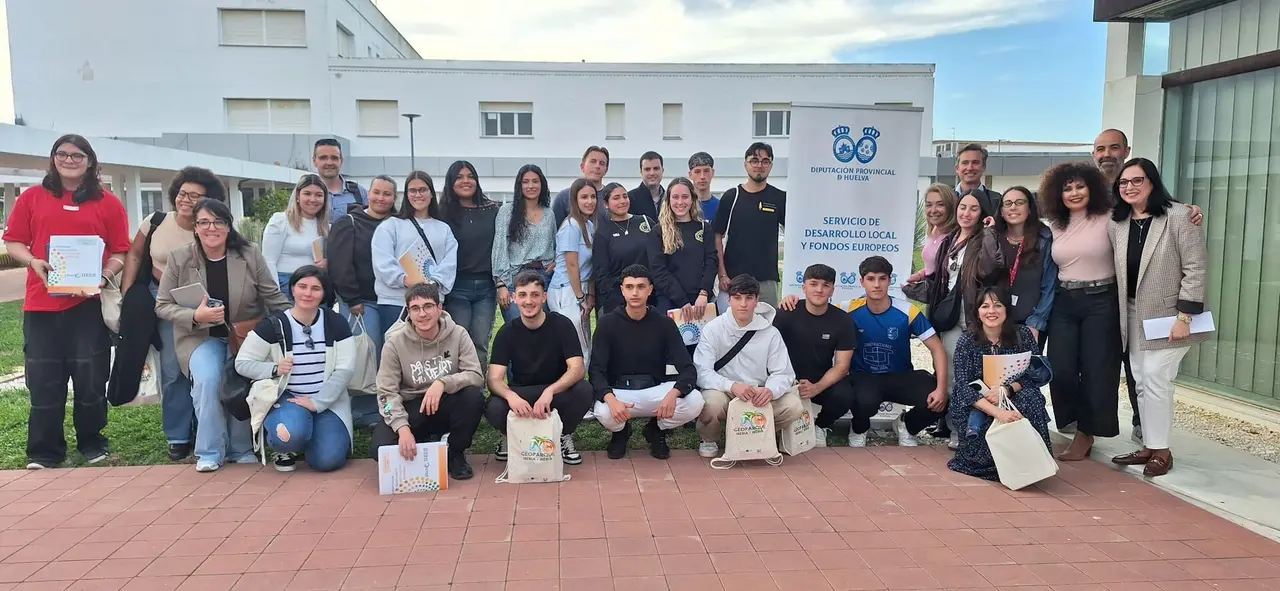 Foto de familia de la reunion informativa Hebe Mobilty