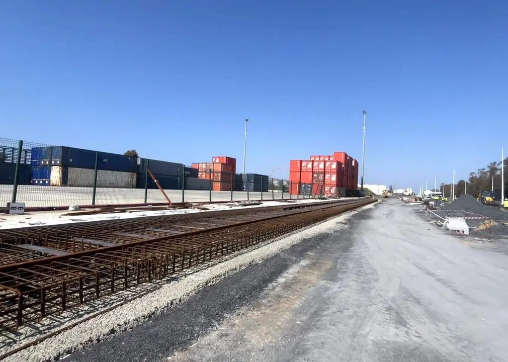 Obras ampliaci&oacute;n terminal ferroviaria