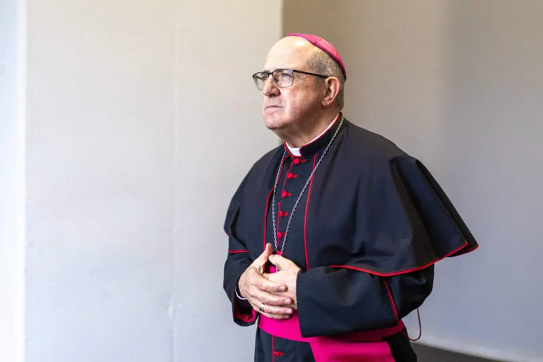 Santiago G&oacute;mez, obispo de Huelva.