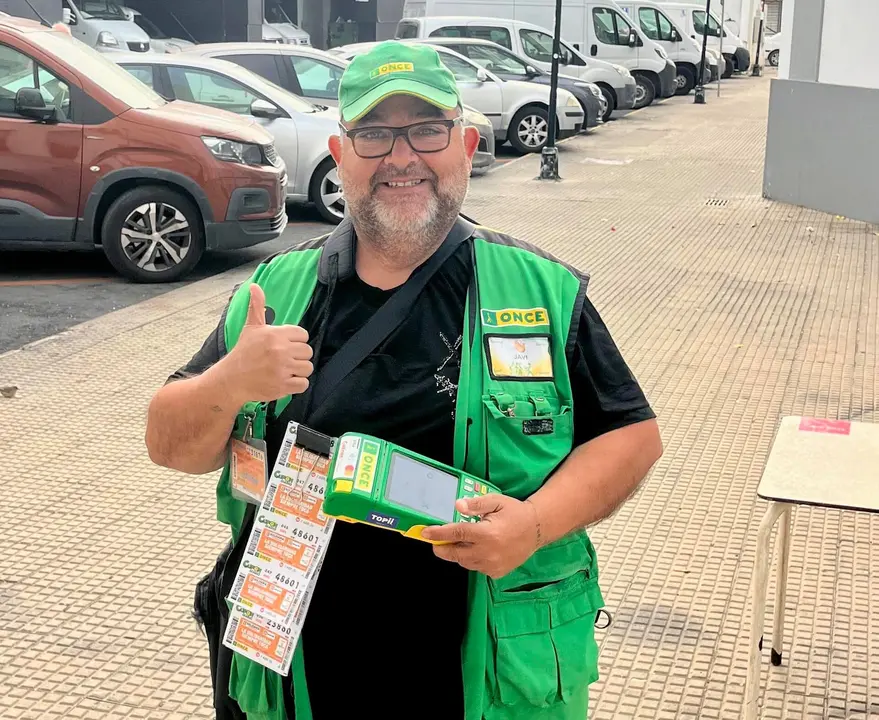 Un vendedor de la ONCE reparte 105.000 euros en Isla Cristina el d&iacute;a de su cumplea&ntilde;os
