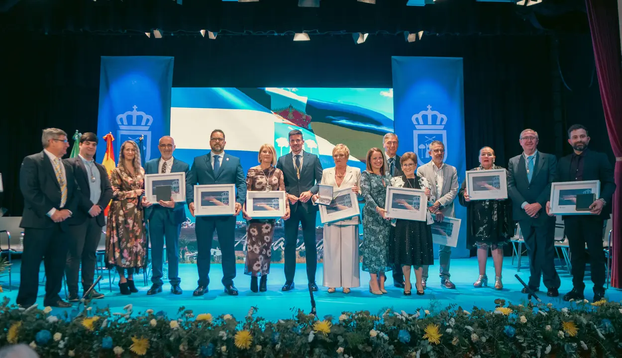 Gala D&iacute;a Municipio Aljaraque (20)