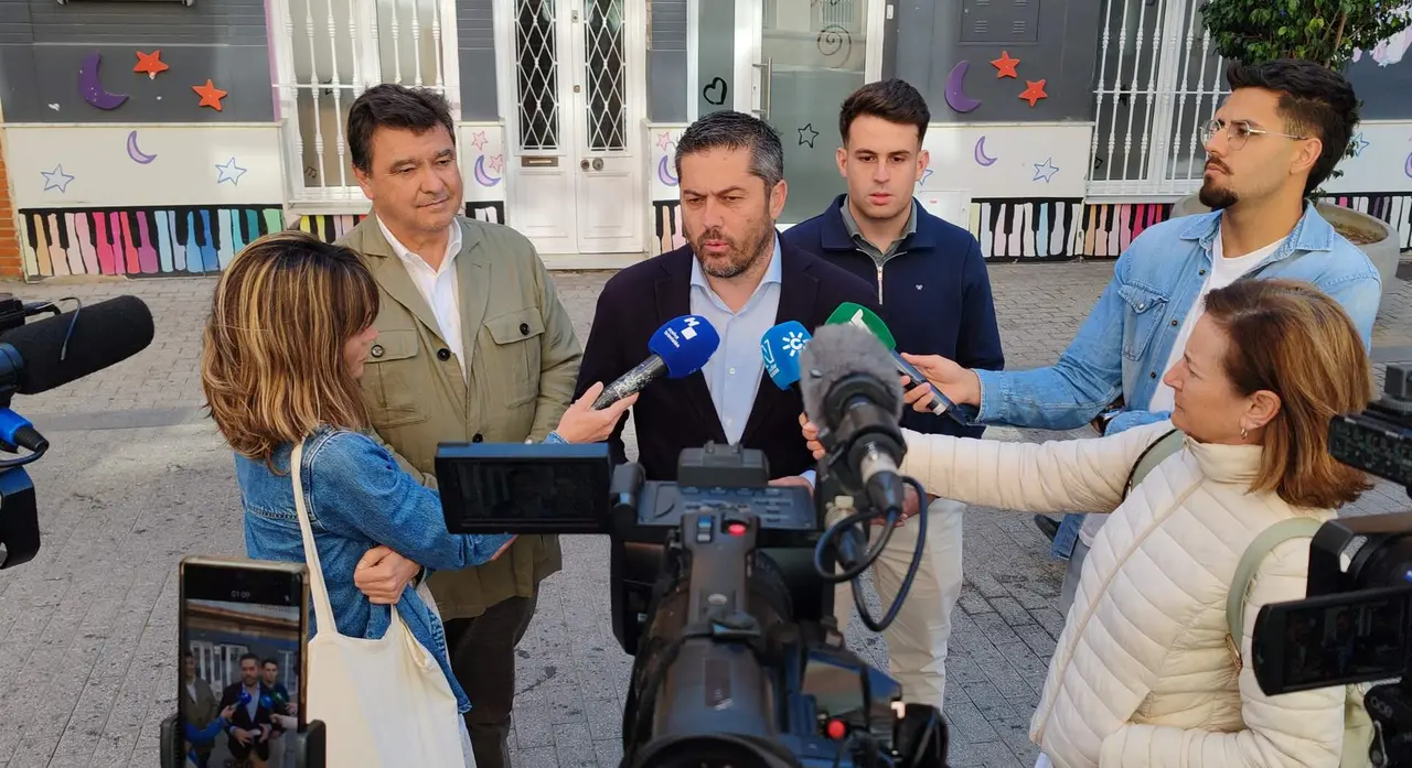 Fran Baluffo en rueda de prensa