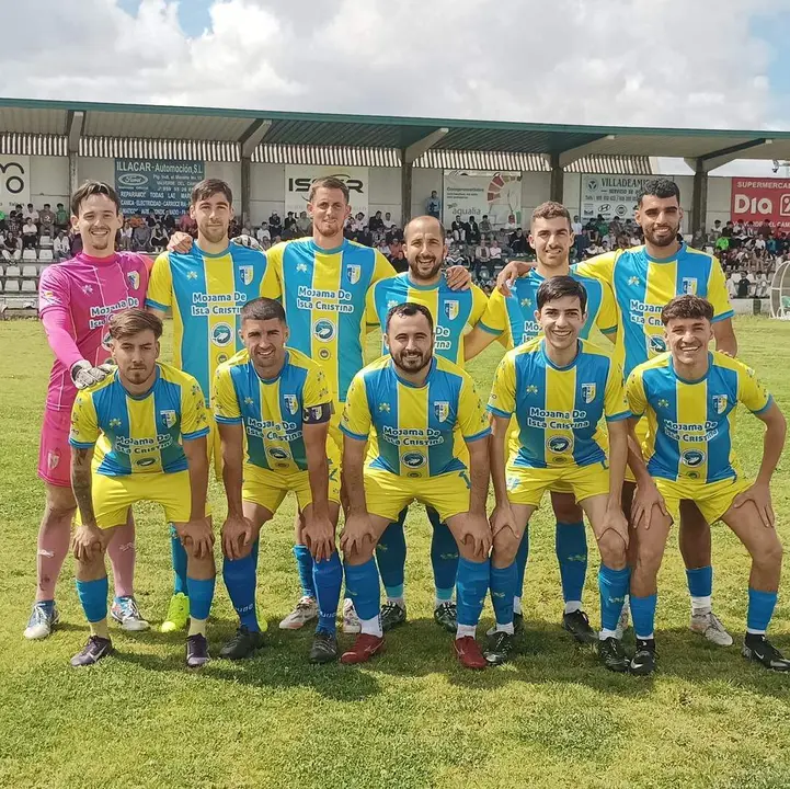 El once del Isla Cristina en Valverde.