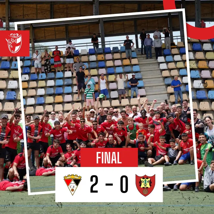El Ayamonte CF celebra su nueva remontada.