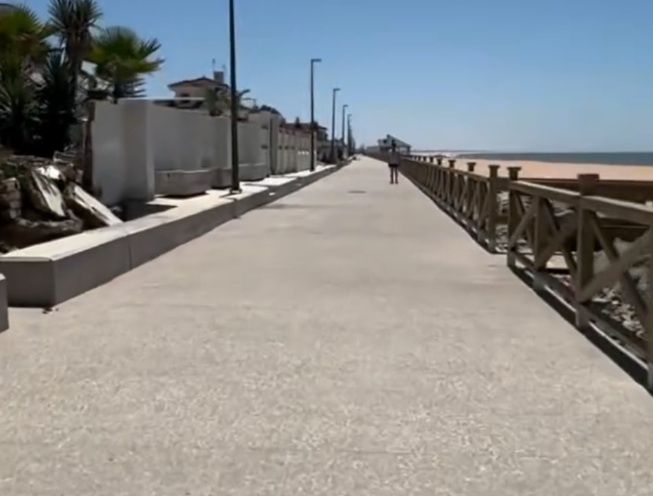 Paseo mar&iacute;timo de Matalasca&ntilde;as.