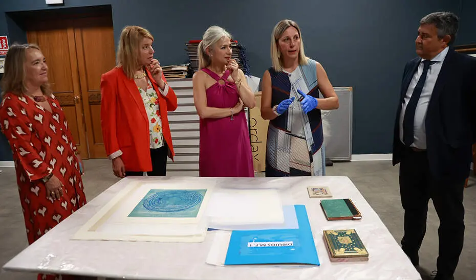 El Museo de Huelva avanza en la catalogaci&oacute;n de la colecci&oacute;n Jos&eacute; Caballero