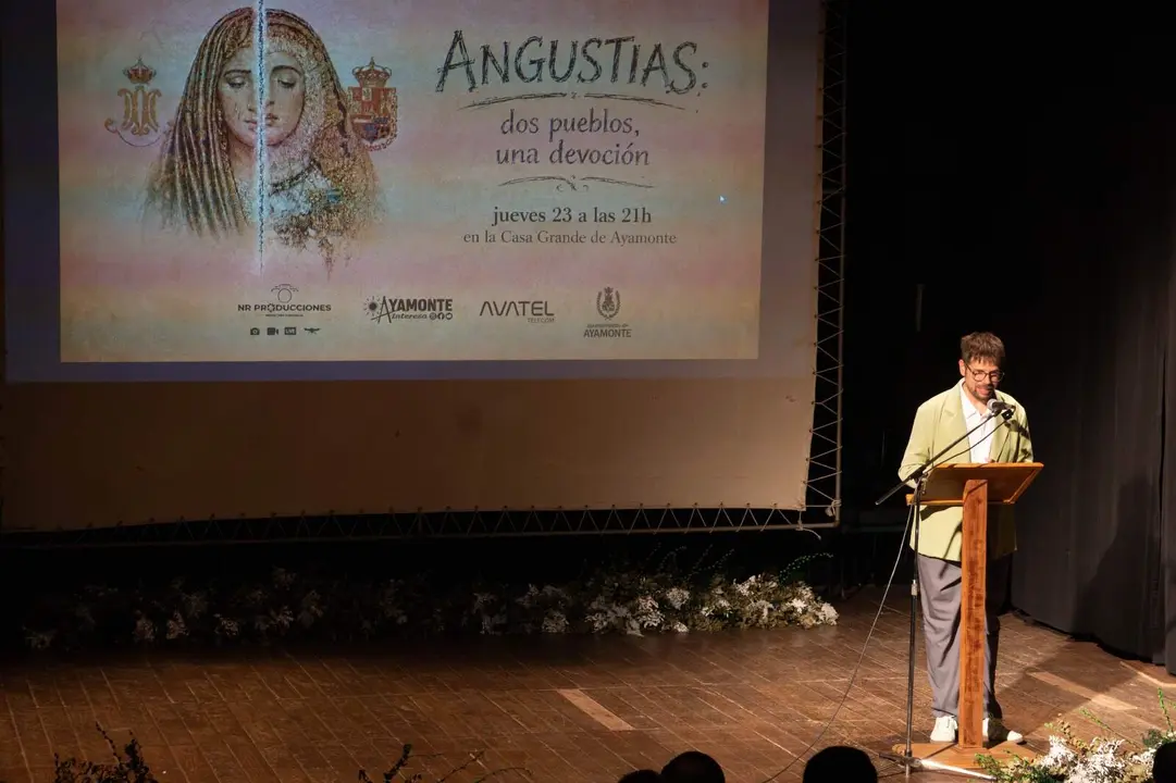 Lleno absoluto en el estreno del documental sobre la Virgen de las Angustias de Ayamonte y Granada